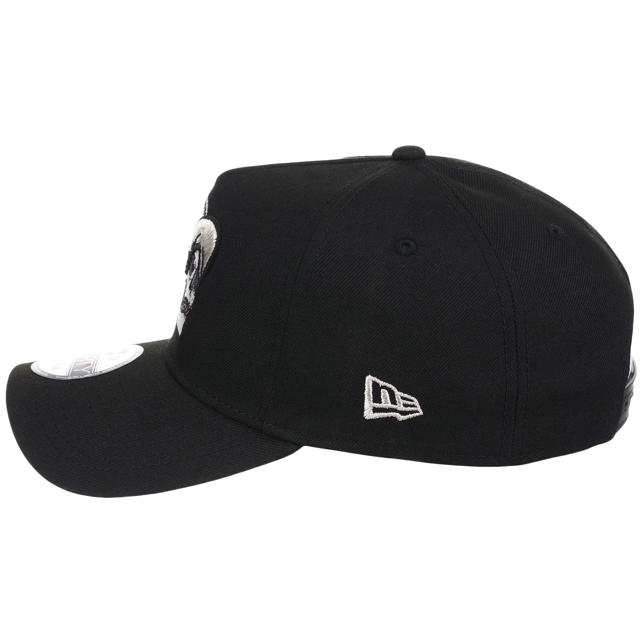 Crown the City: Mexico City - Aztec Head New Era 9FORTY (Black/Black) - Image 6