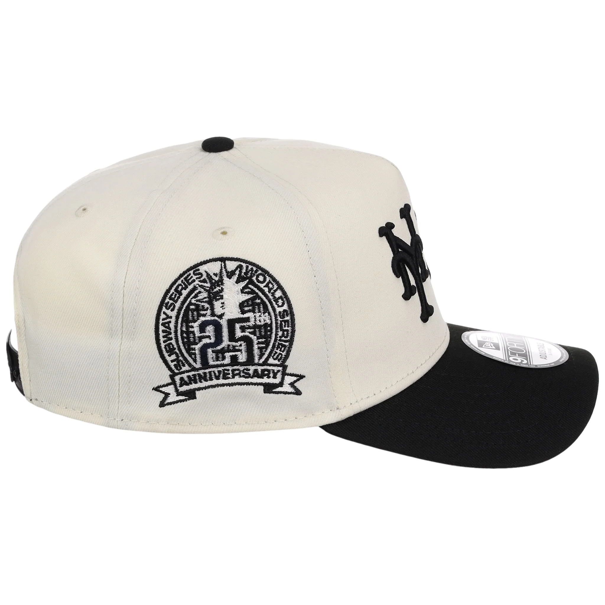 New York Yankees - New York Crown the City -  Double Whammy  New Era 9FORTY - Chrome/Black - Image 3