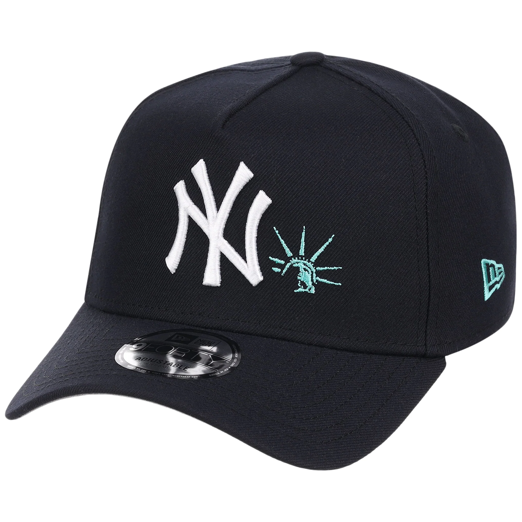 New York Yankees - New York Crown the City -  Liberty Element  New Era 9FORTY - Navy/Navy - Image 4