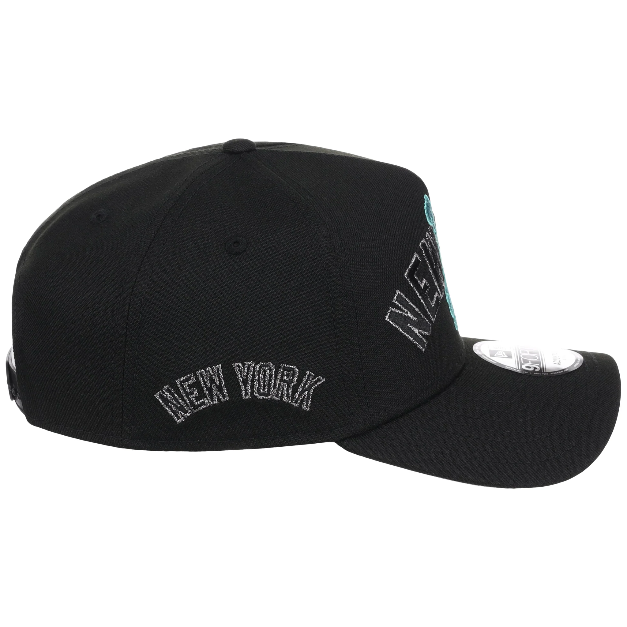 New York Yankees - New York Crown the City - Liberty New Era 9FORTY - Black/Black - Image 3