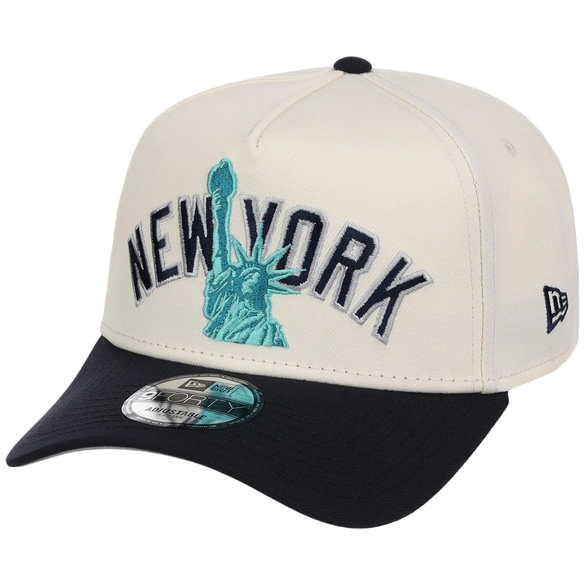 New York Yankees - New York Crown the City -  Liberty  New Era 9FORTY - Chrome/Navy - Image 4