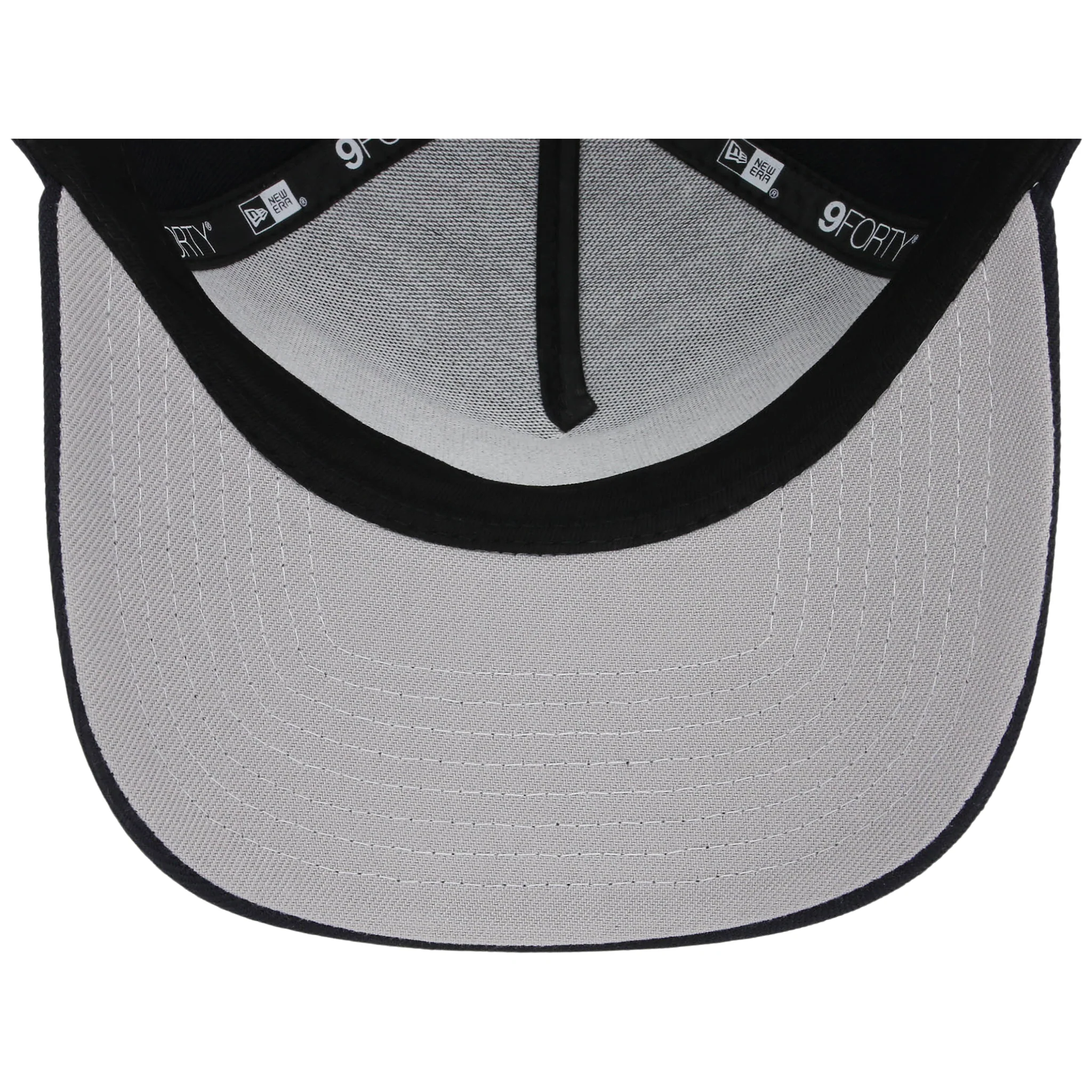 New York Yankees - New York Crown the City -  Subway Tile  New Era 9FORTY - Navy/Navy - Image 2