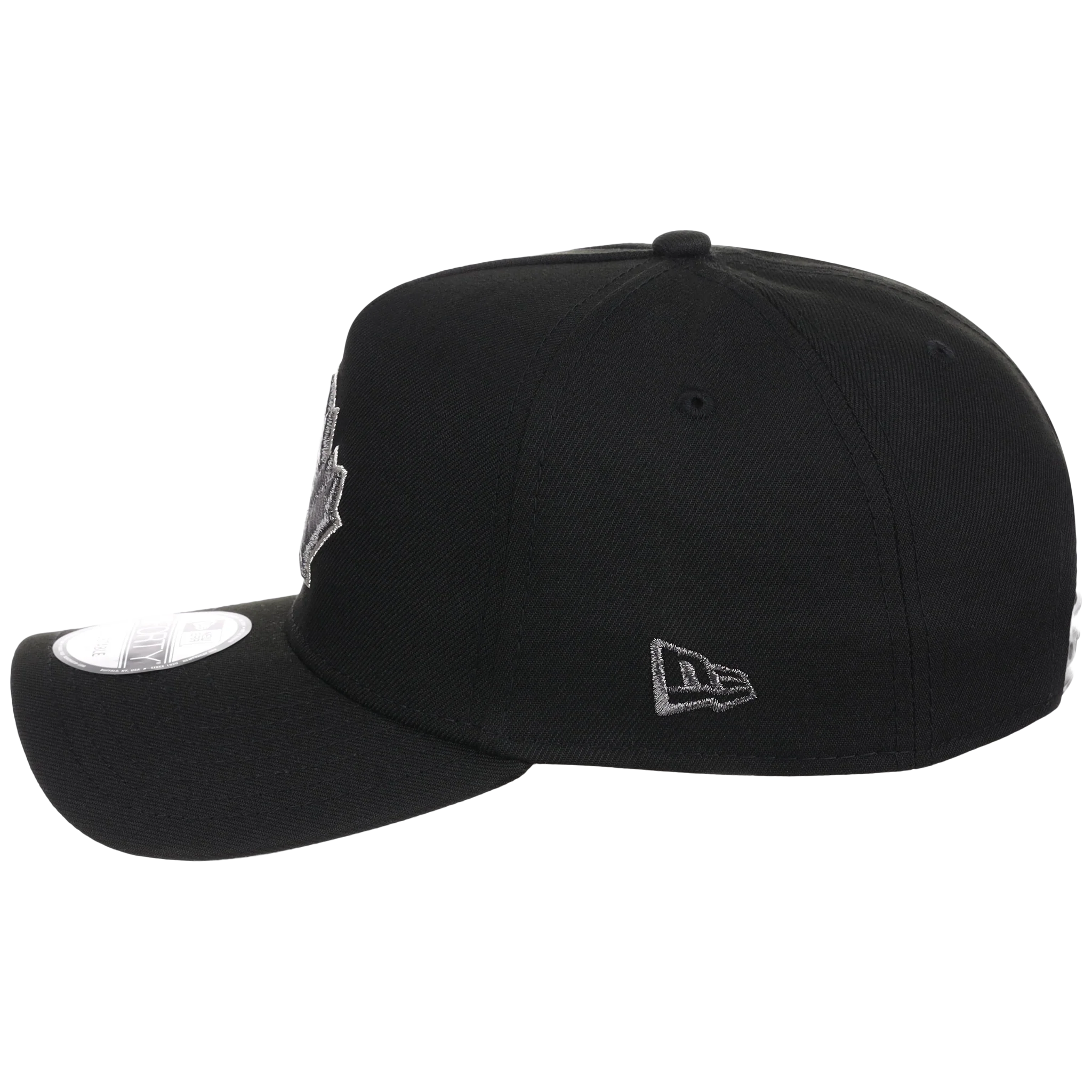 Toronto Blue Jays Toronto Crown the City - Liquid Titanium New Era 9FORTY (Black/Black) - Image 6